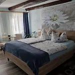 Zum Lukullus 3* 韦尼格罗德