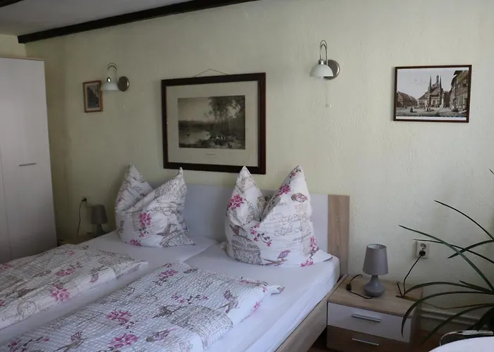 ゲストハウス Zum Lukullus ヴェルニゲローデ